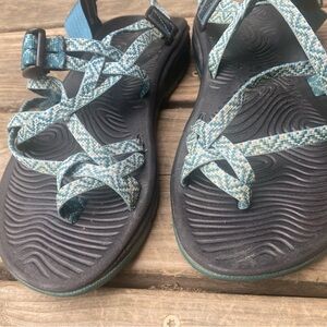 Crunchy Girl Special. Women’s Chacos